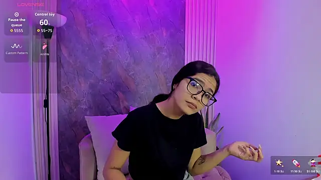 Snapshot of alina_sauvage chatting on May 16, 2026, 1:32 pm alina sauvage online show from May 16, 2026, 1:32 pm