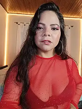 ROUSSE SINCLAIR online show from August 6, 2026, 10:44 pm