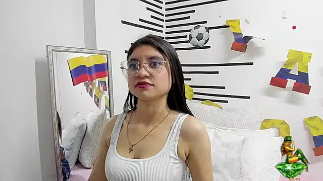 LindaCatalina  online show from June 30, 2026, 12:50 pm