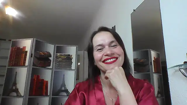 Snapshot of Selena_Moo chatting on June 27, 2026, 3:39 pm Selena Moo online show from June 27, 2026, 3:39 pm