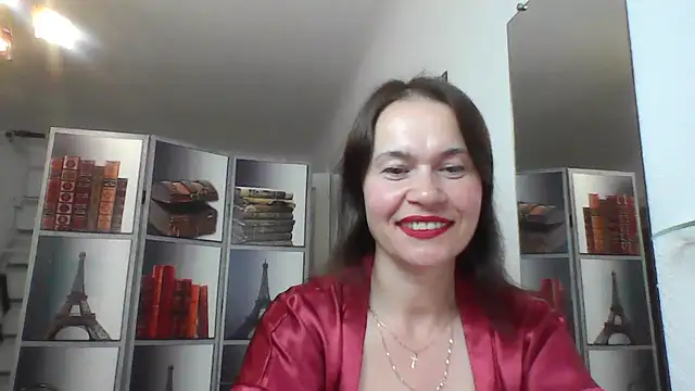 Snapshot of Selena_Moo chatting on July 6, 2026, 11:29 am Selena Moo online show from July 6, 2026, 11:29 am