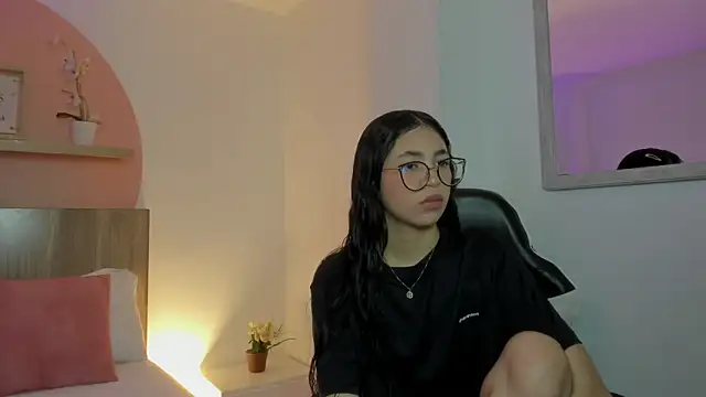 sofi alix online show from June 11, 2026, 7:01 pm