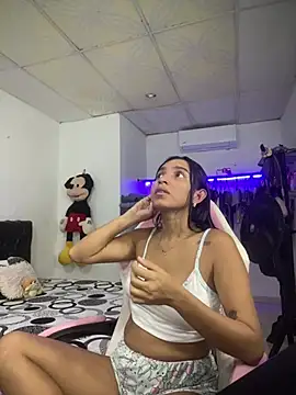Blowjob-Queen  online show from May 3, 2026, 10:16 pm