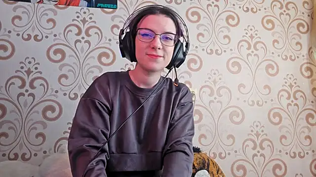 IsaSantella online show from March 24, 2026, 9:03 am