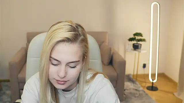 Snapshot of RudyElfenbein chatting on March 25, 2026, 9:26 am RudyElfenbein online show from March 25, 2026, 9:26 am