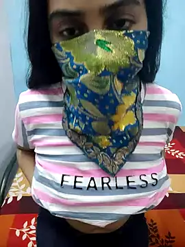 ALIZA FENDY online show from March 25, 2026, 9:26 am