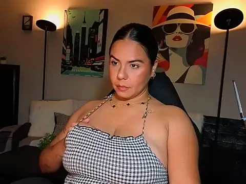 HannaJonns online show from June 23, 2026, 6:22 am