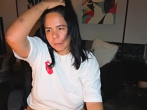 HannaJonns online show from July 29, 2026, 6:44 am