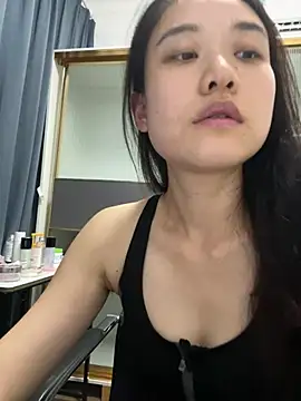 Snapshot of A-Kristen chatting on April 28, 2026, 1:38 pm A-Kristen online show from April 28, 2026, 1:38 pm