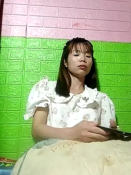 AmyLinee01 online show from May 10, 2026, 8:58 pm