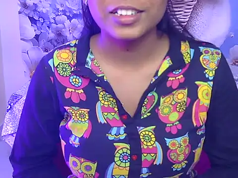 hoty-pinka online show from March 30, 2026, 8:15 am