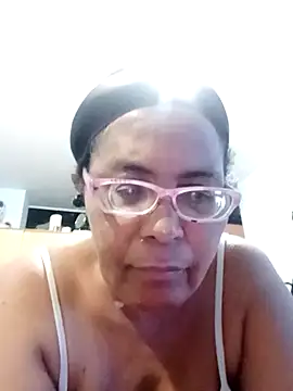 sexymomsn online show from April 21, 2026, 12:34 am