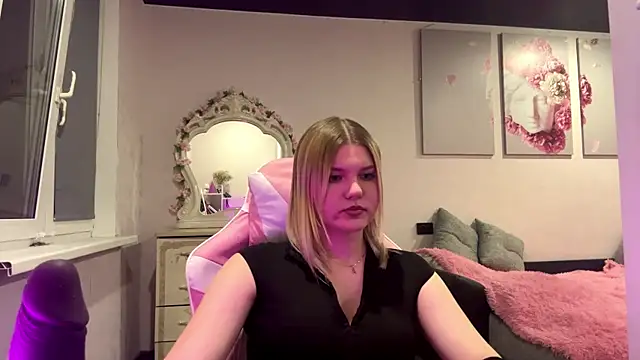Snapshot of SweettAnny chatting on June 30, 2026, 9:16 pm SweettAnny online show from June 30, 2026, 9:16 pm