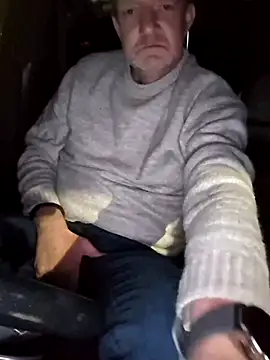 Snapshot of Notiesfuk chatting on April 9, 2026, 9:31 pm Notiesfuk online show from April 9, 2026, 9:31 pm