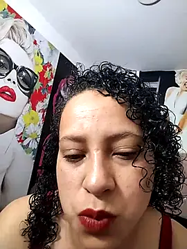 Snapshot of Sofia_Alane chatting on April 15, 2026, 9:16 am Sofia Alane online show from April 15, 2026, 9:16 am