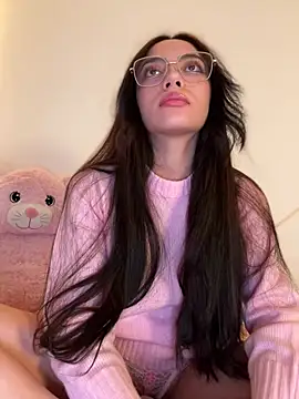 zarafoxy online show from April 6, 2026, 2:09 am