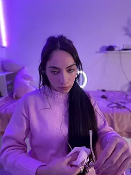 zarafoxy online show from April 8, 2026, 2:11 am