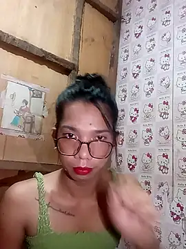 Snapshot of Lady_trix01 chatting on May 27, 2026, 5:26 am Lady trix01 online show from May 27, 2026, 5:26 am