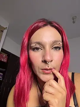 Snapshot of Amelie-RedHoney chatting on May 24, 2026, 4:50 am Amelie-RedHoney online show from May 24, 2026, 4:50 am