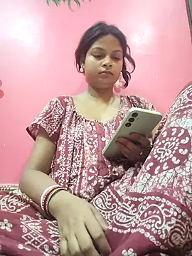 itz-priya online show from May 17, 2026, 9:44 pm