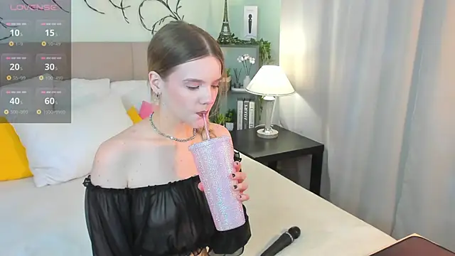 Emma peach online show from May 3, 2026, 9:04 am