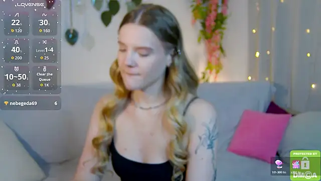 Snapshot of Emma_peach chatting on July 18, 2026, 12:48 am Emma peach online show from July 18, 2026, 12:48 am