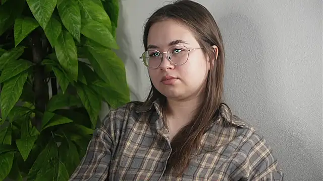 Snapshot of TiffaneySpikes chatting on March 23, 2026, 10:52 am TiffaneySpikes online show from March 23, 2026, 10:52 am