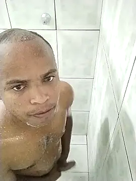 Pretinho-01 online show from April 10, 2026, 10:14 pm