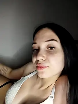 icedrosemarye online show from April 12, 2026, 5:51 pm