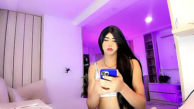 Emmabakers online show from May 13, 2026, 4:54 am