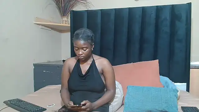 Snapshot of SexySlimMelanin7 chatting on July 14, 2026, 8:03 pm SexySlimMelanin7 online show from July 14, 2026, 8:03 pm