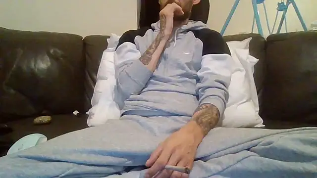 feetlovrr94 online show from May 4, 2026, 9:55 pm
