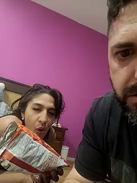 Muchos cogios online show from April 18, 2026, 6:34 pm