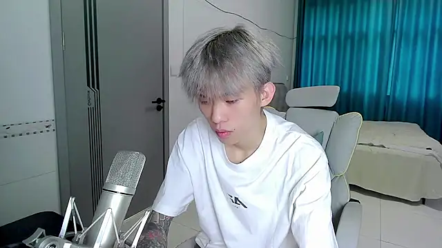 zzzzppp3 online show from August 9, 2026, 5:34 am