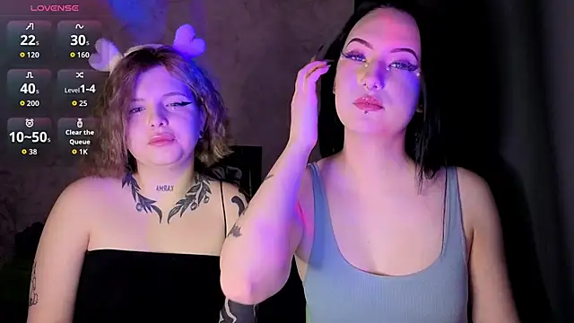 Luna XoXoXo online show from March 27, 2026, 5:57 am