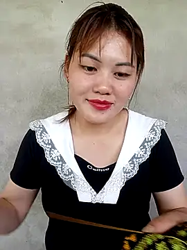meg 06 online show from April 6, 2026, 3:59 am