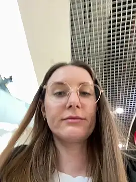 Snapshot of FReyja_44 chatting on April 8, 2026, 10:04 am FReyja 44 online show from April 8, 2026, 10:04 am