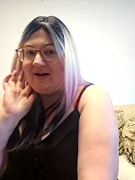 xXLunaBlissXx online show from May 13, 2026, 7:17 am