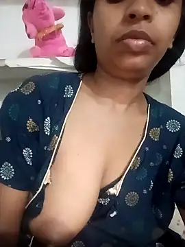 bannerjeesneha20 online show from March 29, 2026, 6:52 pm