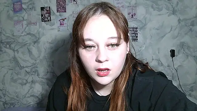 Jenny Kiss  online show from April 7, 2026, 3:01 pm