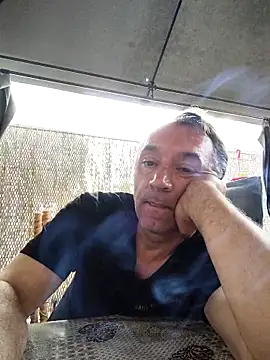 Joepepecarito online show from May 3, 2026, 8:42 am