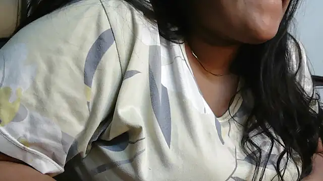 Choco QueenX online show from April 2, 2026, 6:49 pm