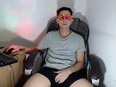 SexyboyHot2000 online show from May 24, 2026, 12:04 am