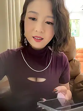 Lola666999 online show from May 25, 2026, 8:42 am