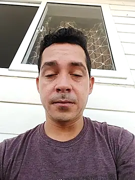 Gabriel leon33 online show from June 28, 2026, 8:37 pm