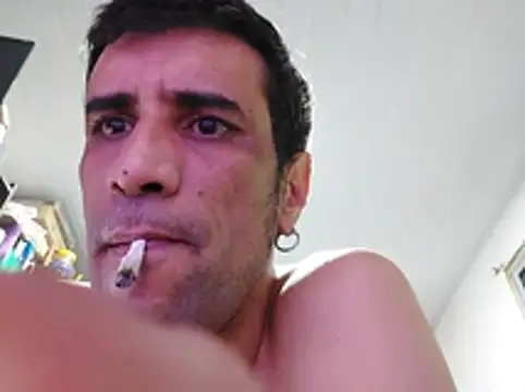 VladTepeslll online show from April 12, 2026, 7:46 am