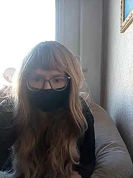 FannyEve online show from March 26, 2026, 9:26 am