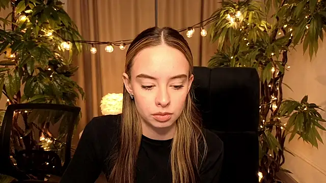 BeverlyRiley online show from March 30, 2026, 2:07 pm