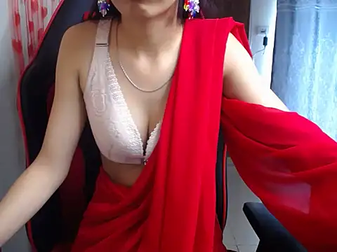 Snapshot of Sweety_piyu chatting on April 2, 2026, 5:27 am Sweety piyu online show from April 2, 2026, 5:27 am