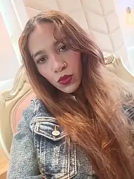 ValerieWoodsl online show from May 22, 2026, 7:41 pm